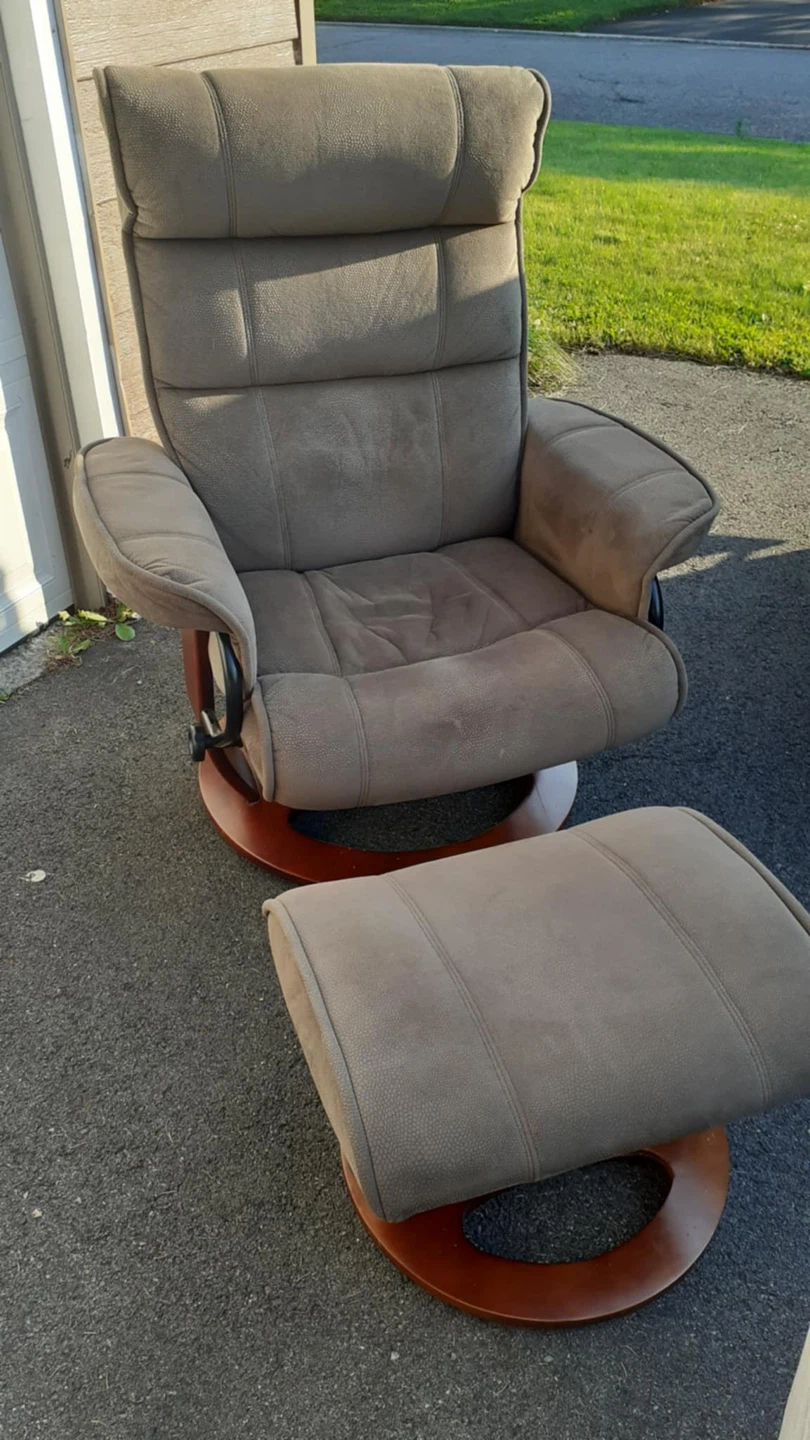 Taupe Recliner Chair and Ottoman - photo 2