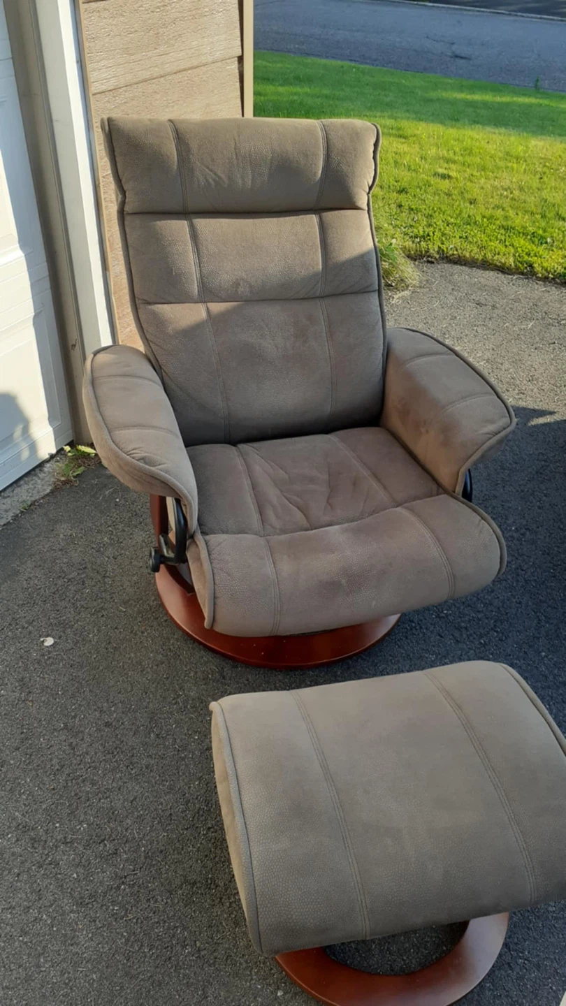Taupe Recliner Chair and Ottoman - photo 3