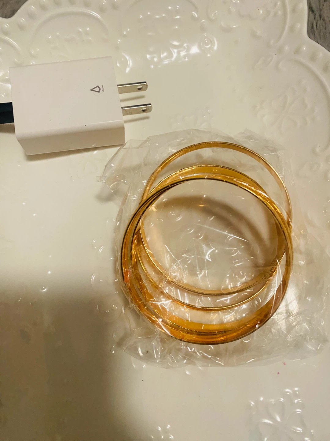 New (unused) Gold Coloured Fashion Bangle Set - photo 2