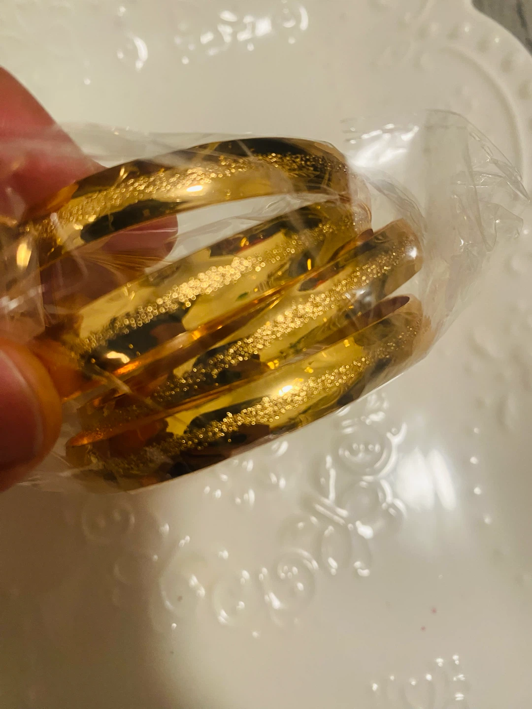 New (unused) Gold Coloured Fashion Bangle Set - photo 3