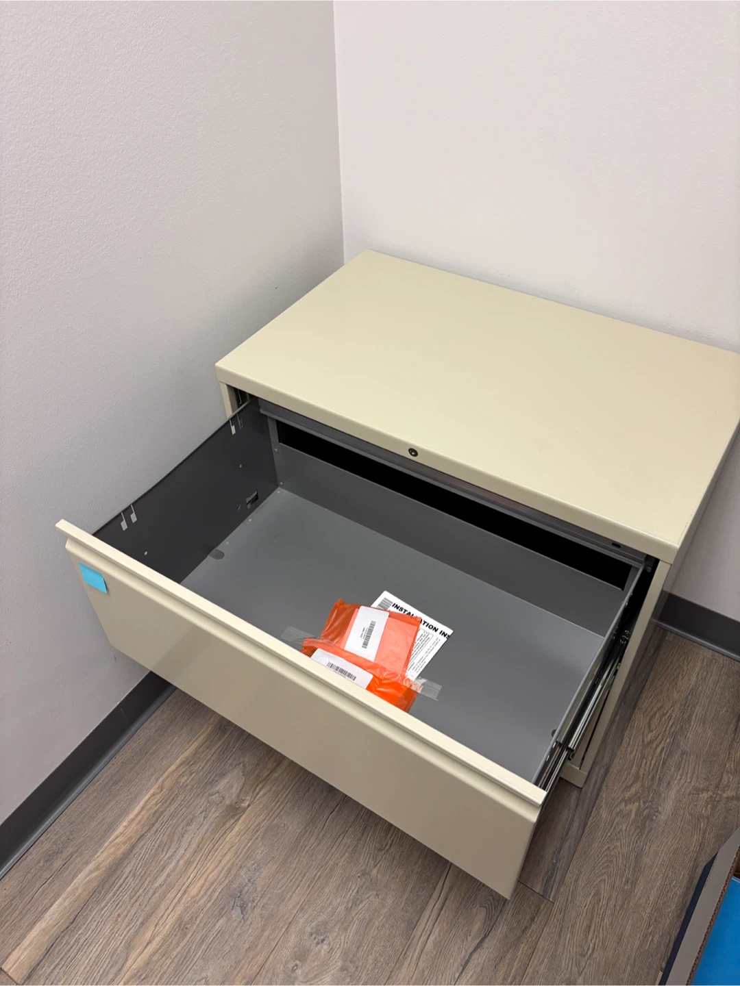 2 Drawer Metal Filing Cabinet - photo 2