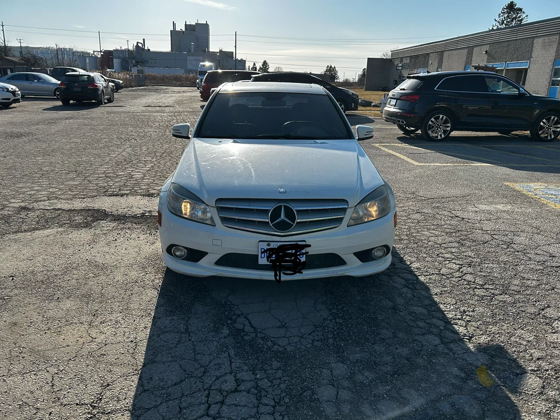 2010 Mercedes-Benz C250 - photo 2