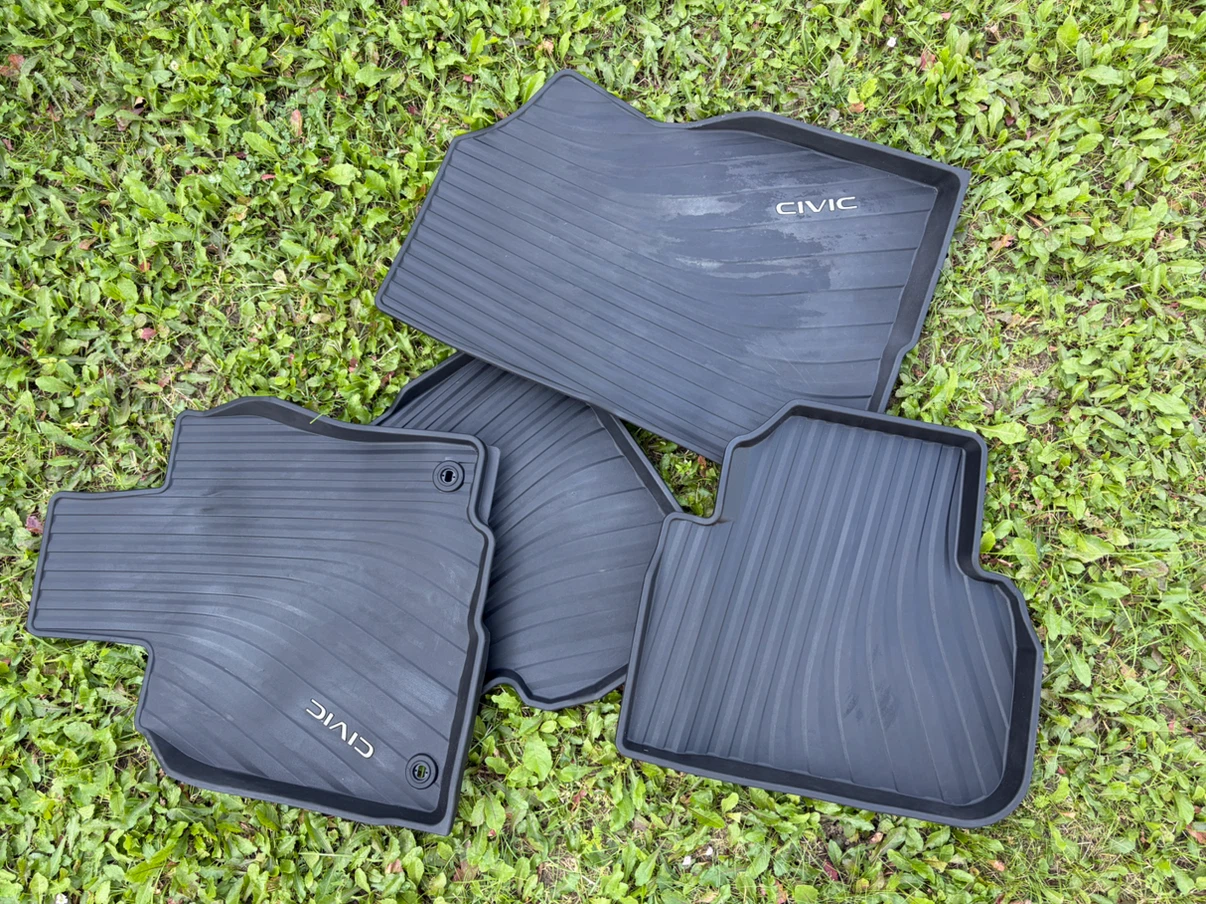 Set of 4 Honda Civic Floor Mats all season