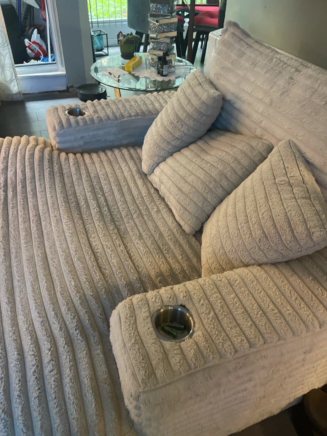 Cream Plush Chaise Lounge Chair with USB Ports and Cup Holders - photo 3