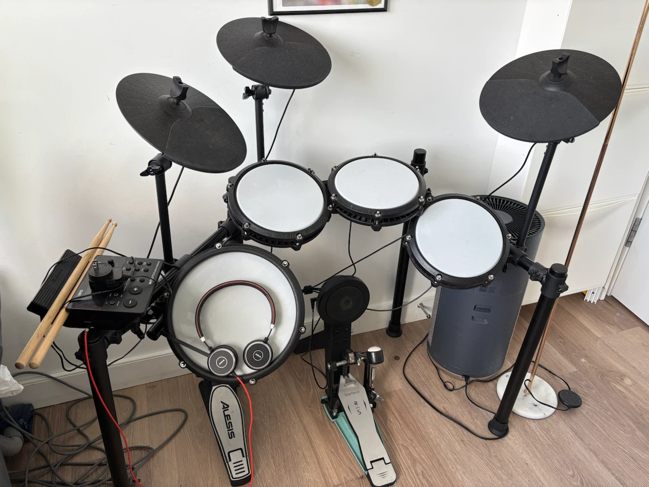Alesis Nitro Max Electronic Drum Set with Upgraded Bass Pedal