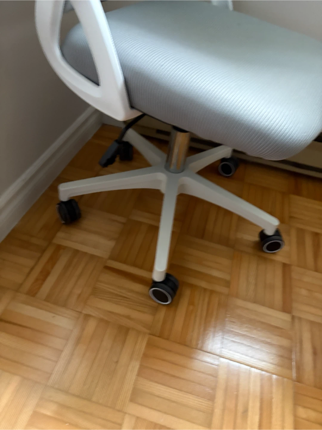 Office desk & Chair - photo 3