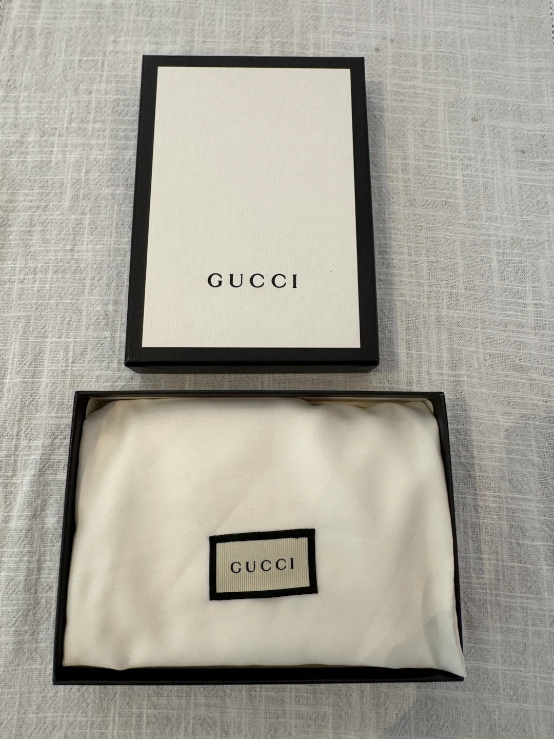 Gucci Logo Leather Zip Around Card Case Wallet - photo 3