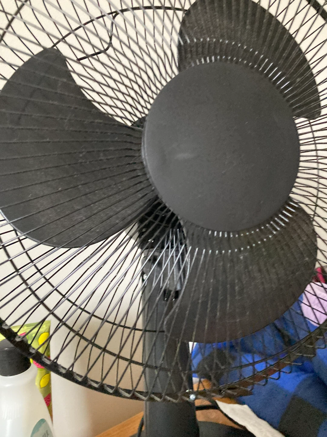 Black Oscillating Table Fan - photo 3