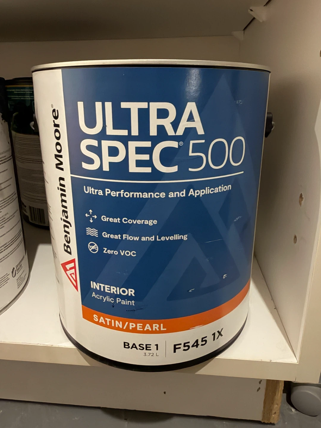 UNOPENED Benjamin Moore paint Simply White OC117