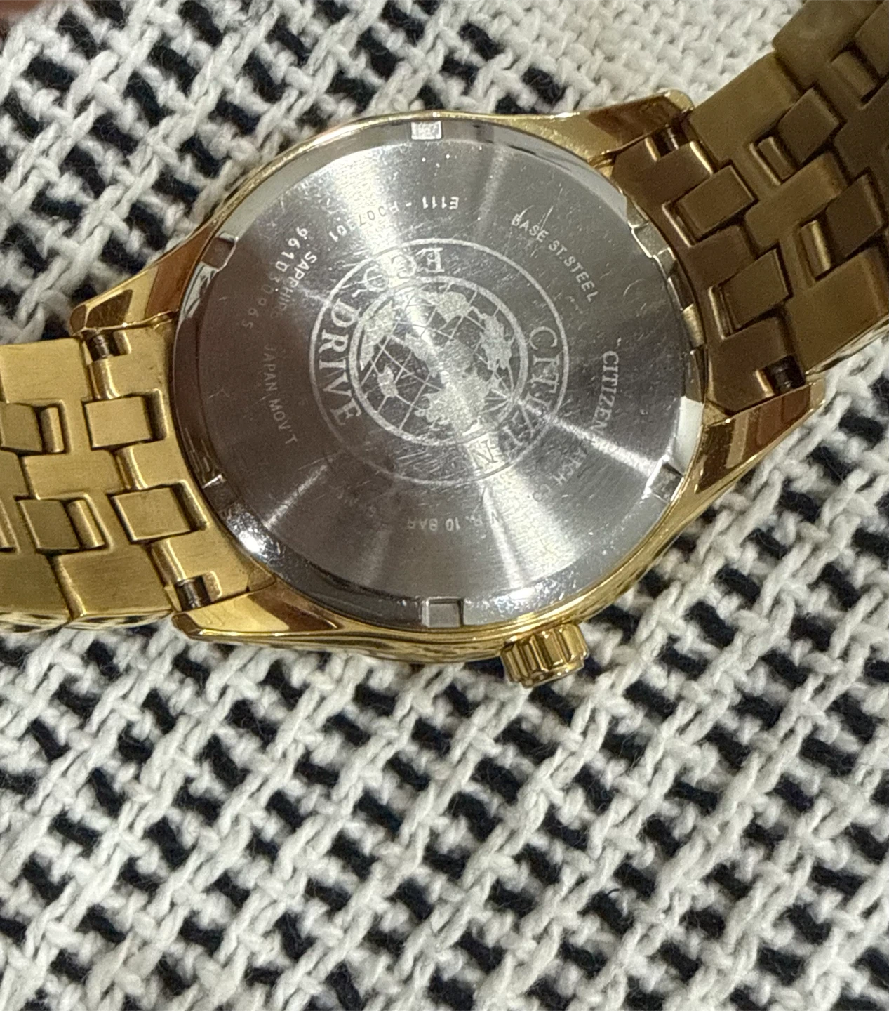 Citizen Eco-Drive Gold-Tone E111 Watch - photo 3