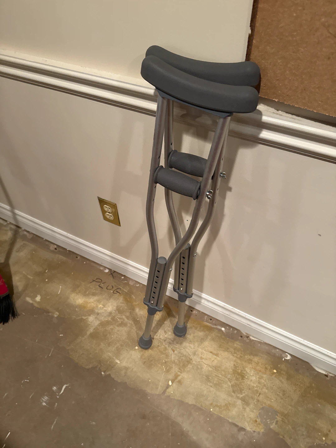 Kids crutches