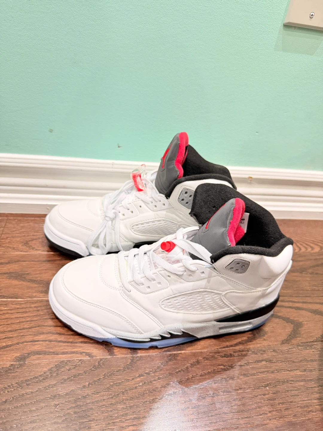 Air Jordan 5 Retro White Red - photo 2