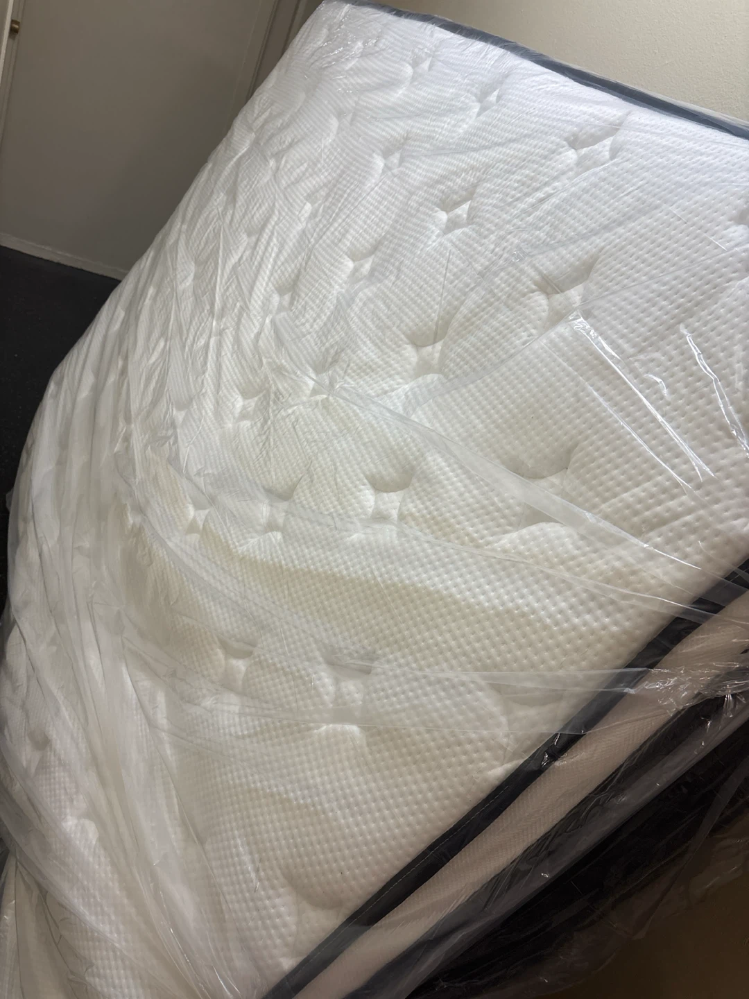 Queen Size Mattress - photo 4