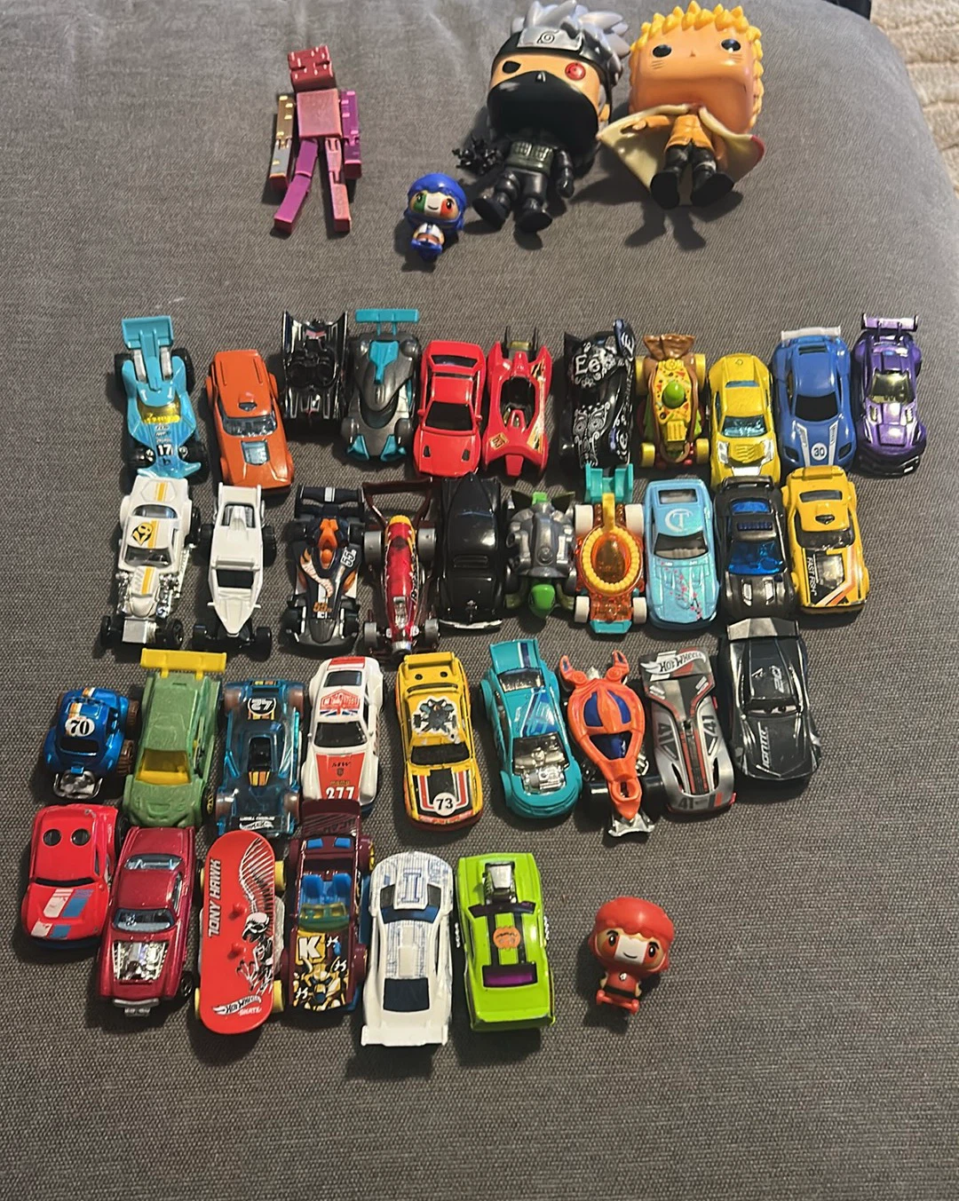 Over 30 Hot Wheels collection with 2 pop toys
