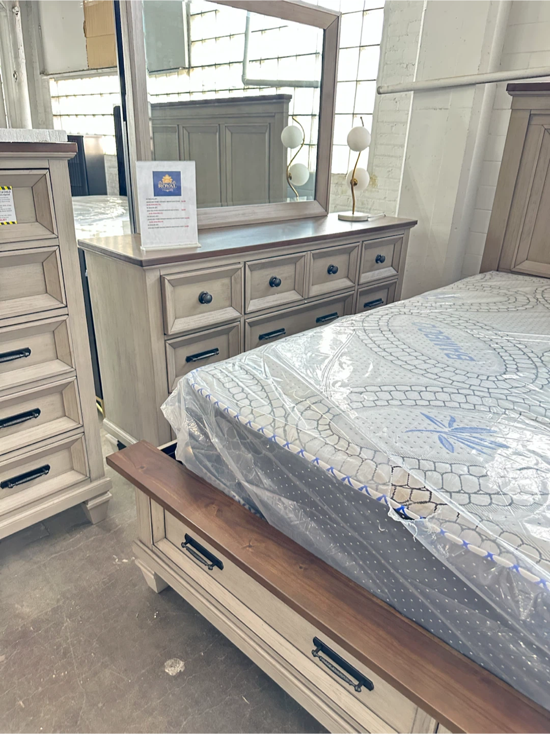 4 piece bedroom set bed frame dresser mirror and nightstand - photo 3