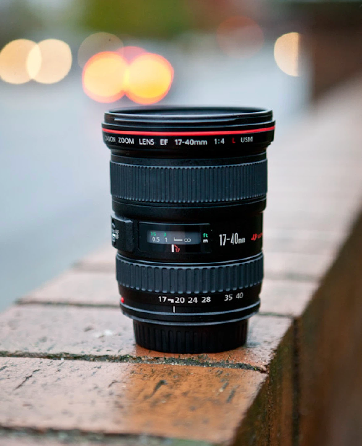 Canon EF 17-40mm f/4L USM Lens - photo 2