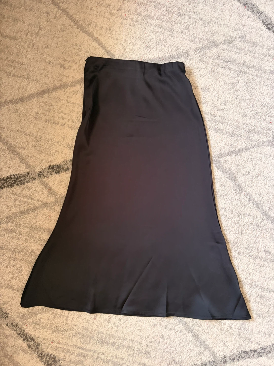NEW women’s black silk skirt - medium - photo 2