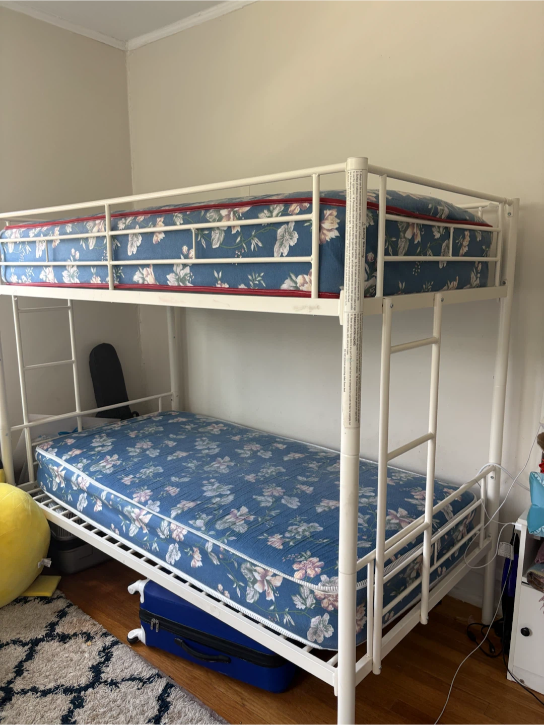 White Metal Twin Bunk Bed