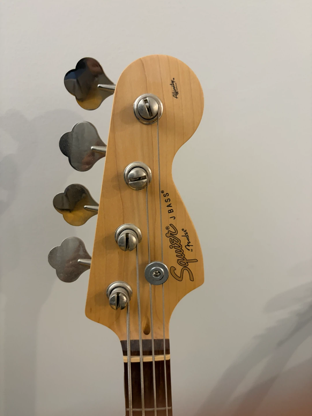 Fender Squier Affinity Series Jazz Bass Guitar with Gig Bag - photo 2