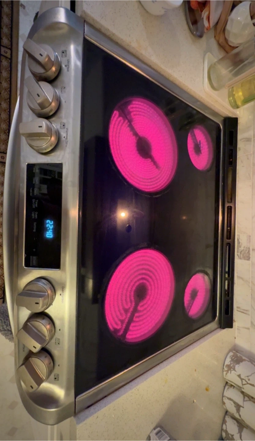 LG 30-inch Slide-In Electric Range / Oven in stainless steel - photo 5