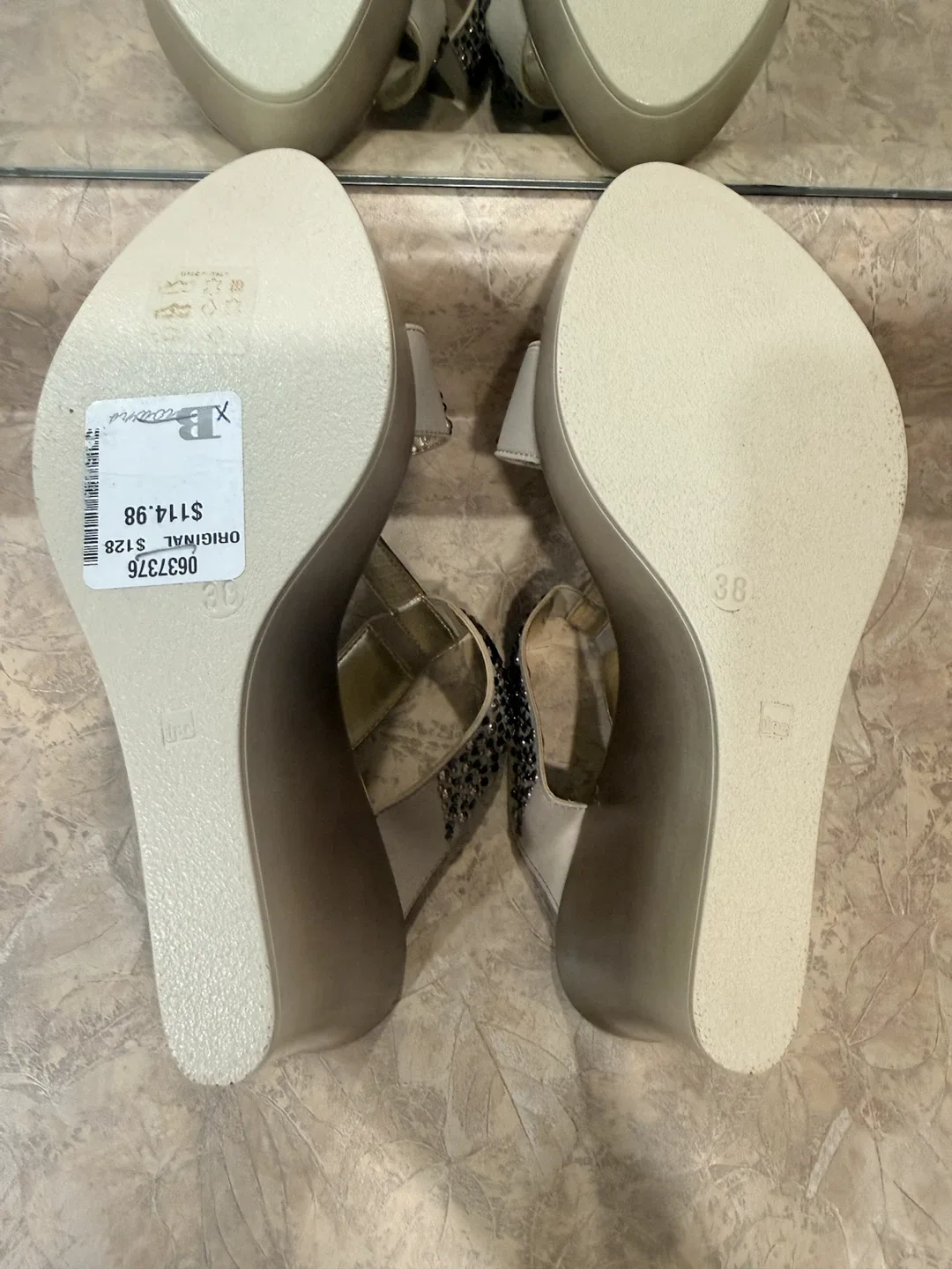 Browns Women's Wedge Sandals Size 38 - photo 5