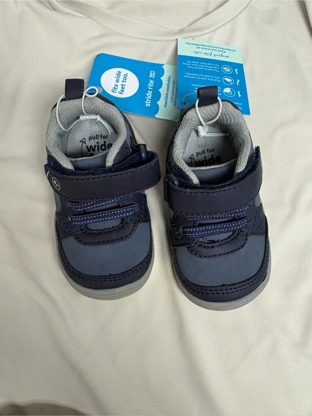 Stride Rite Wide Fit Toddler Shoes Size 3