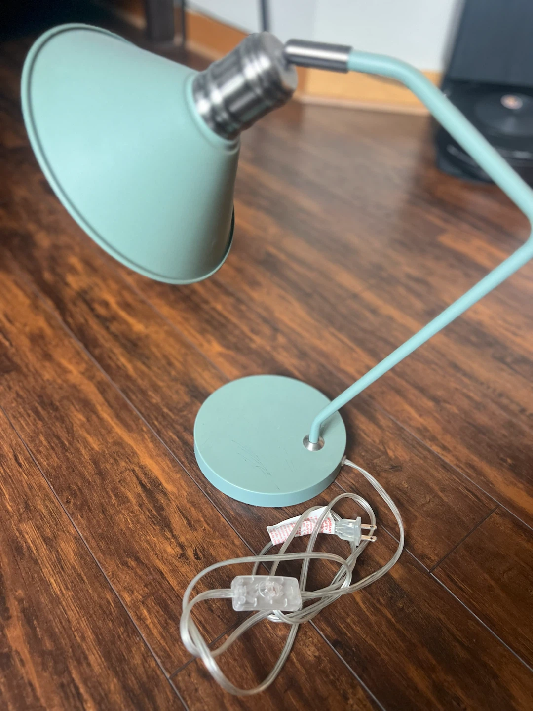 Light Green Desk Lamp - photo 3