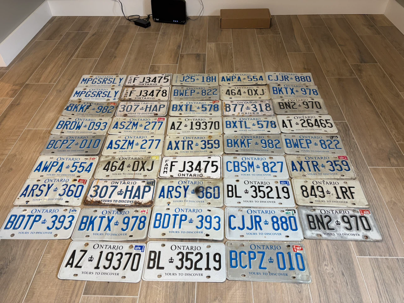 Ontario License Plates Collection - photo 2