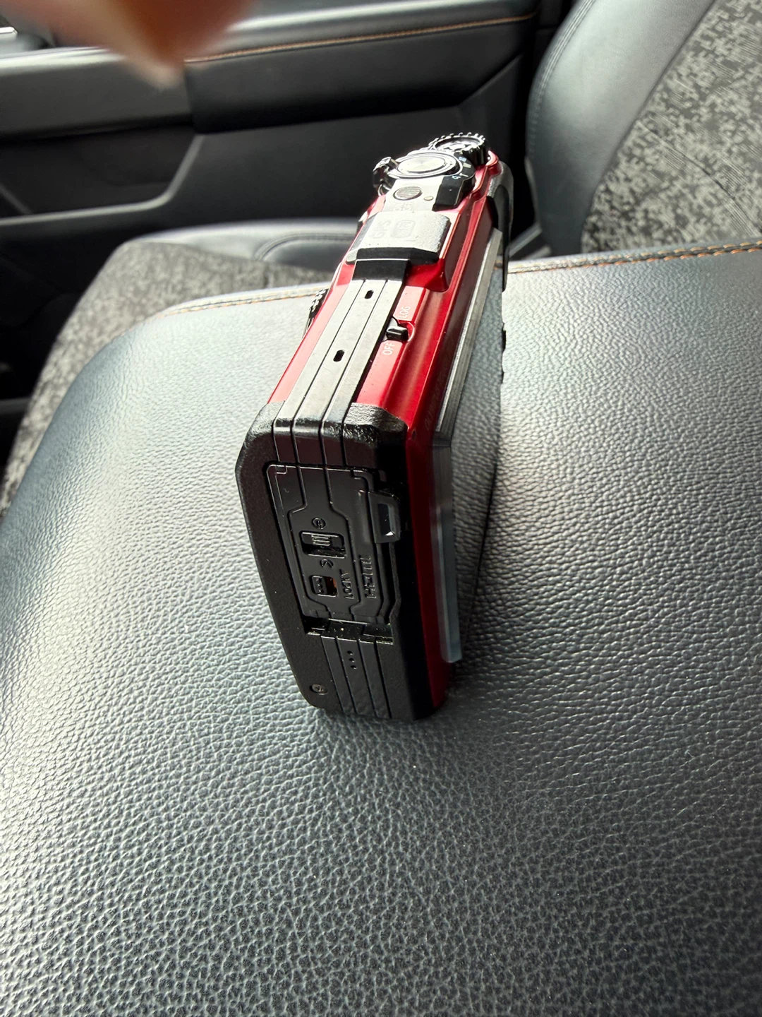 Olympus Tough TG-6 Waterproof Digital Camera - photo 3