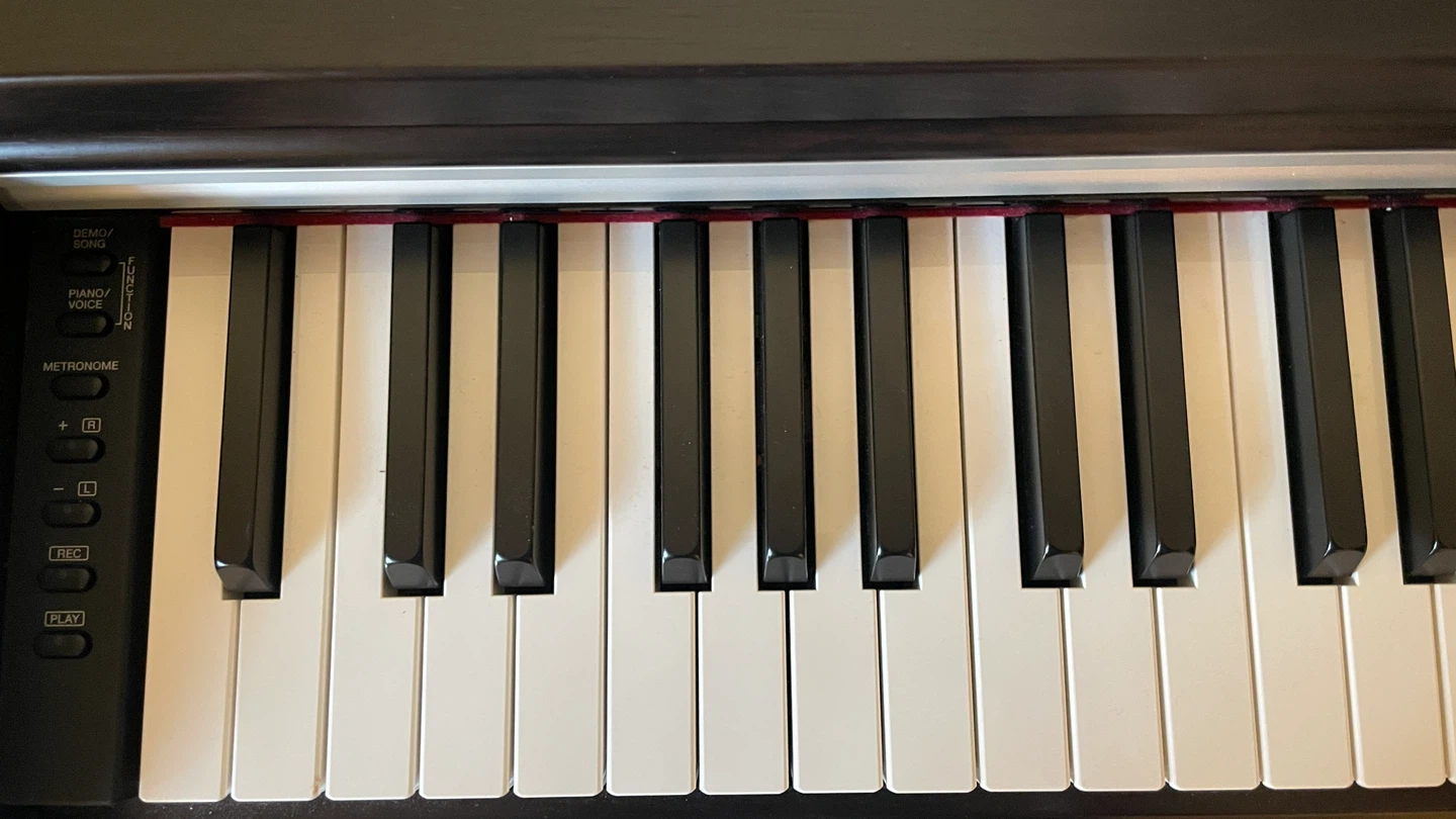 Yamaha ARIUS Digital Piano including Bench - photo 5