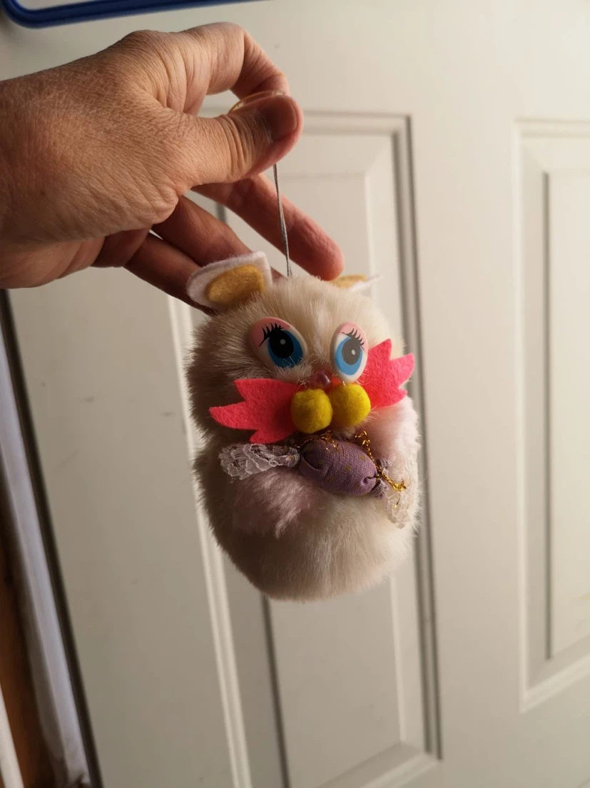 Plush Cat Ornament with Mouse