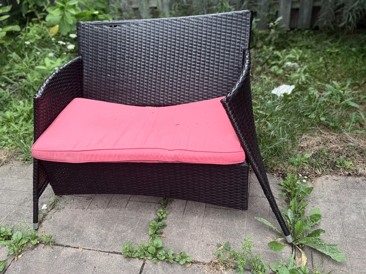 2 Patio Chairs with Cushions + Free Loveseat - photo 4