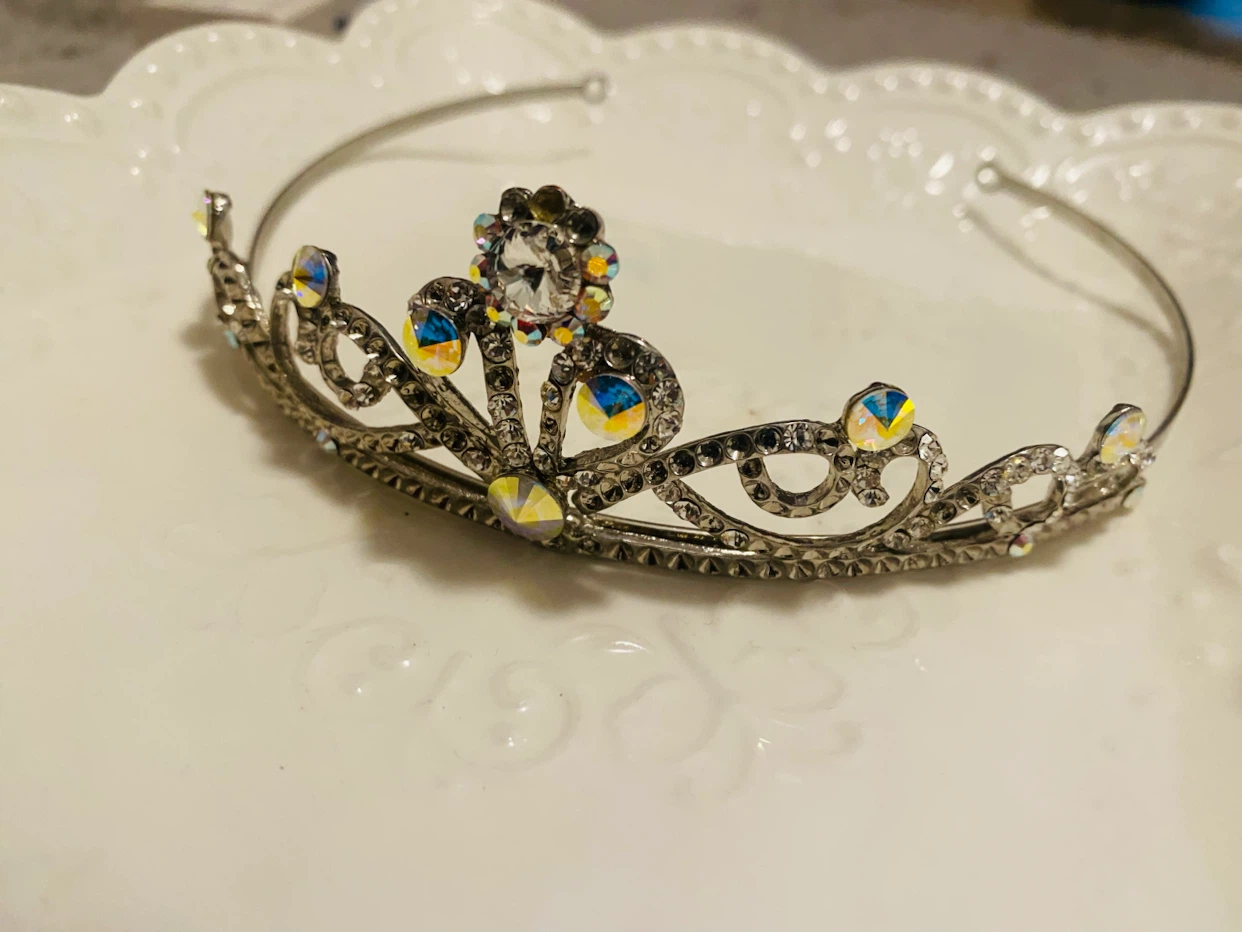 Sparkly Tiara with Rhinestones