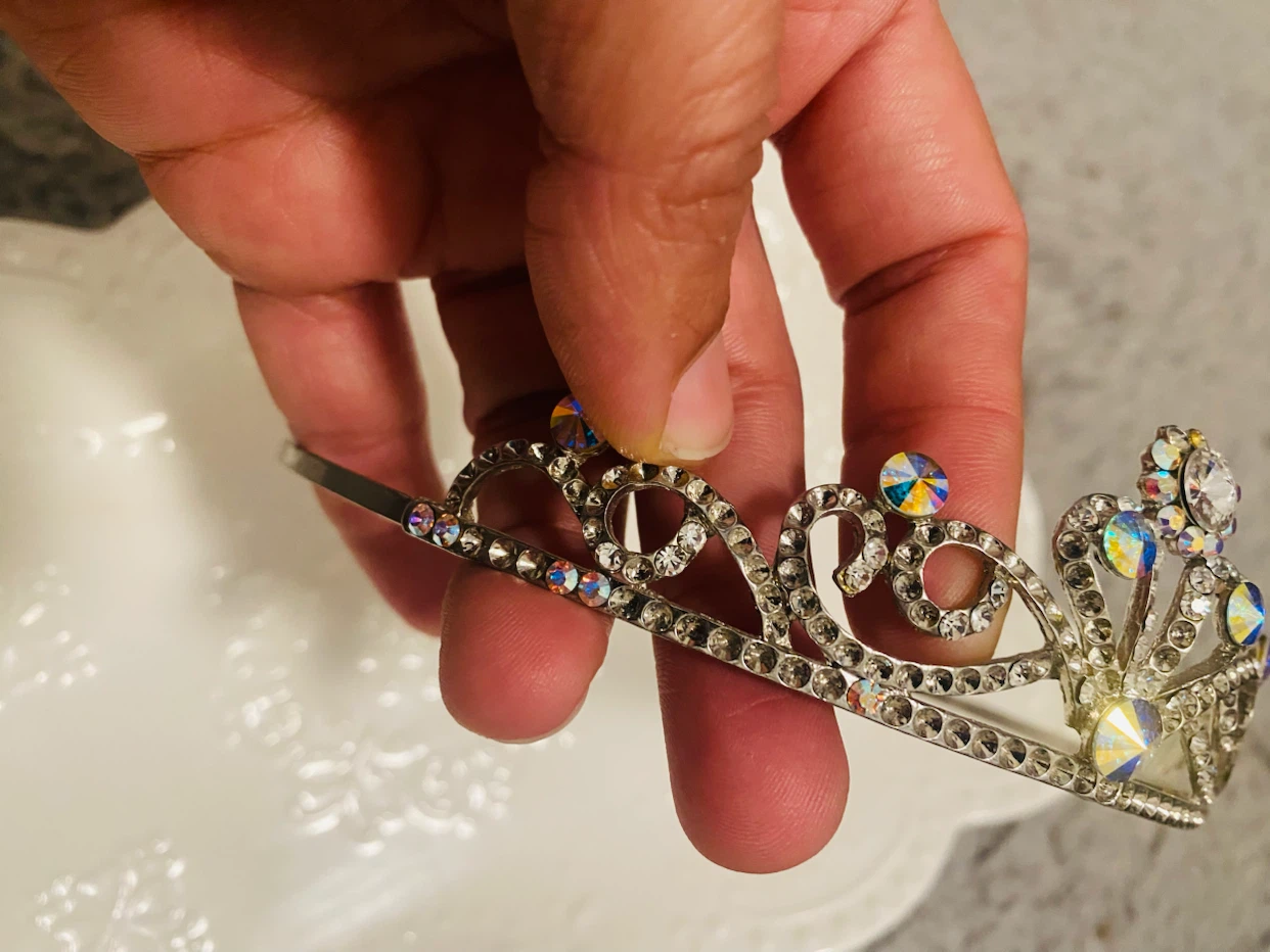 Sparkly Tiara with Rhinestones - photo 4
