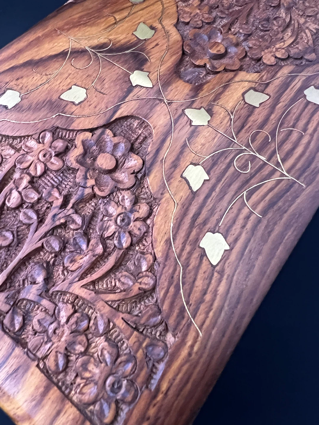 Vintage Hand Carved Sheesham Wood Jewelry/Keepsake Box - photo 3