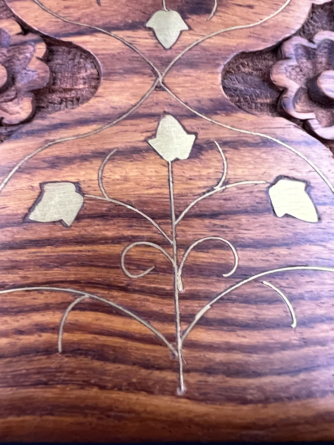 Vintage Hand Carved Sheesham Wood Jewelry/Keepsake Box - photo 4