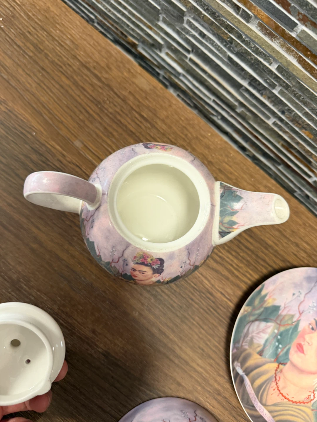 Frida Kahlo Tea for One Set – Teapot, Cup, and Matching Saucer - photo 3