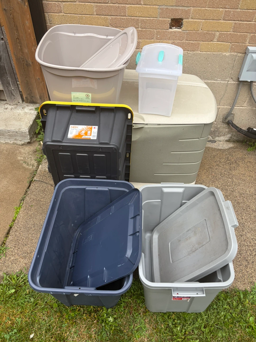 Storage Bins (6)