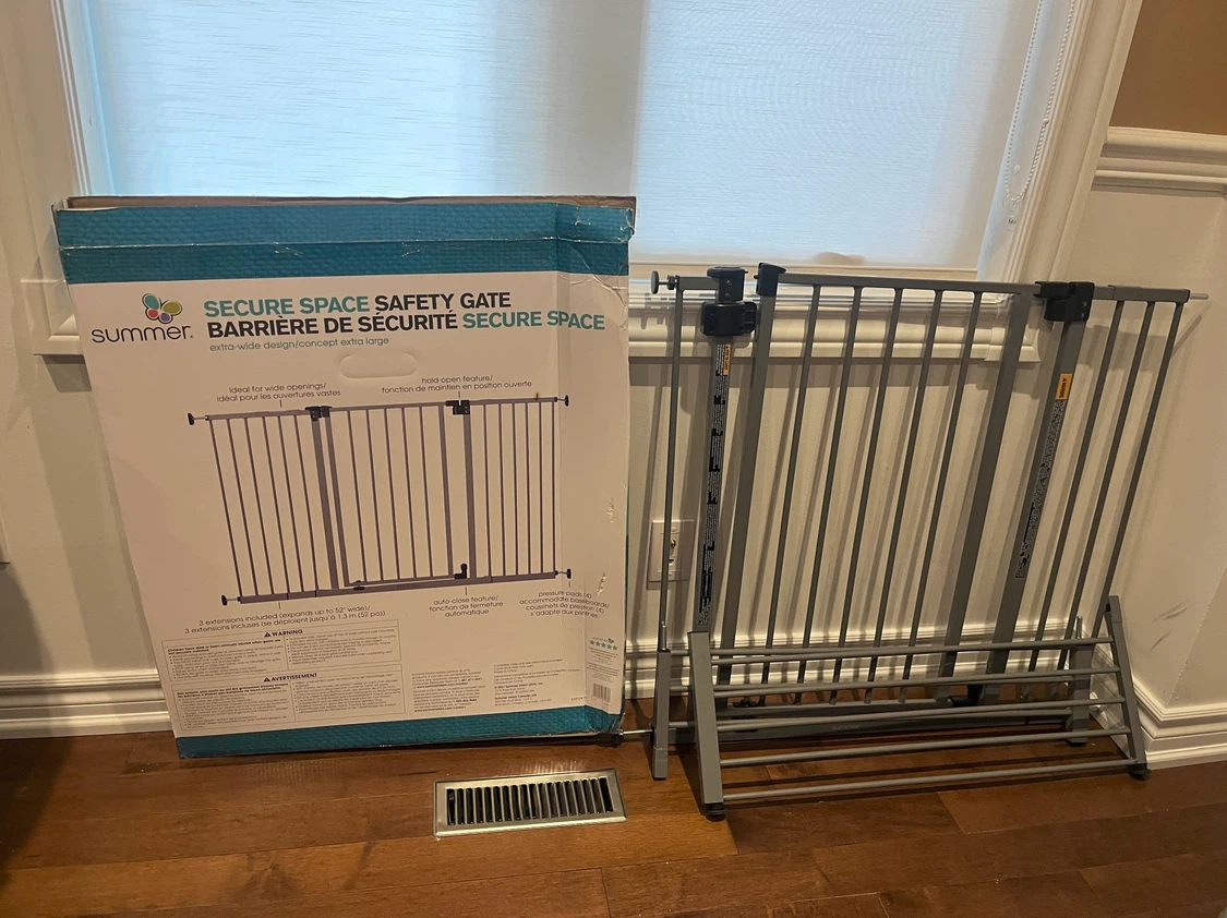 Summer Secure Space Safety Gate for baby and toddler or pet - photo 2