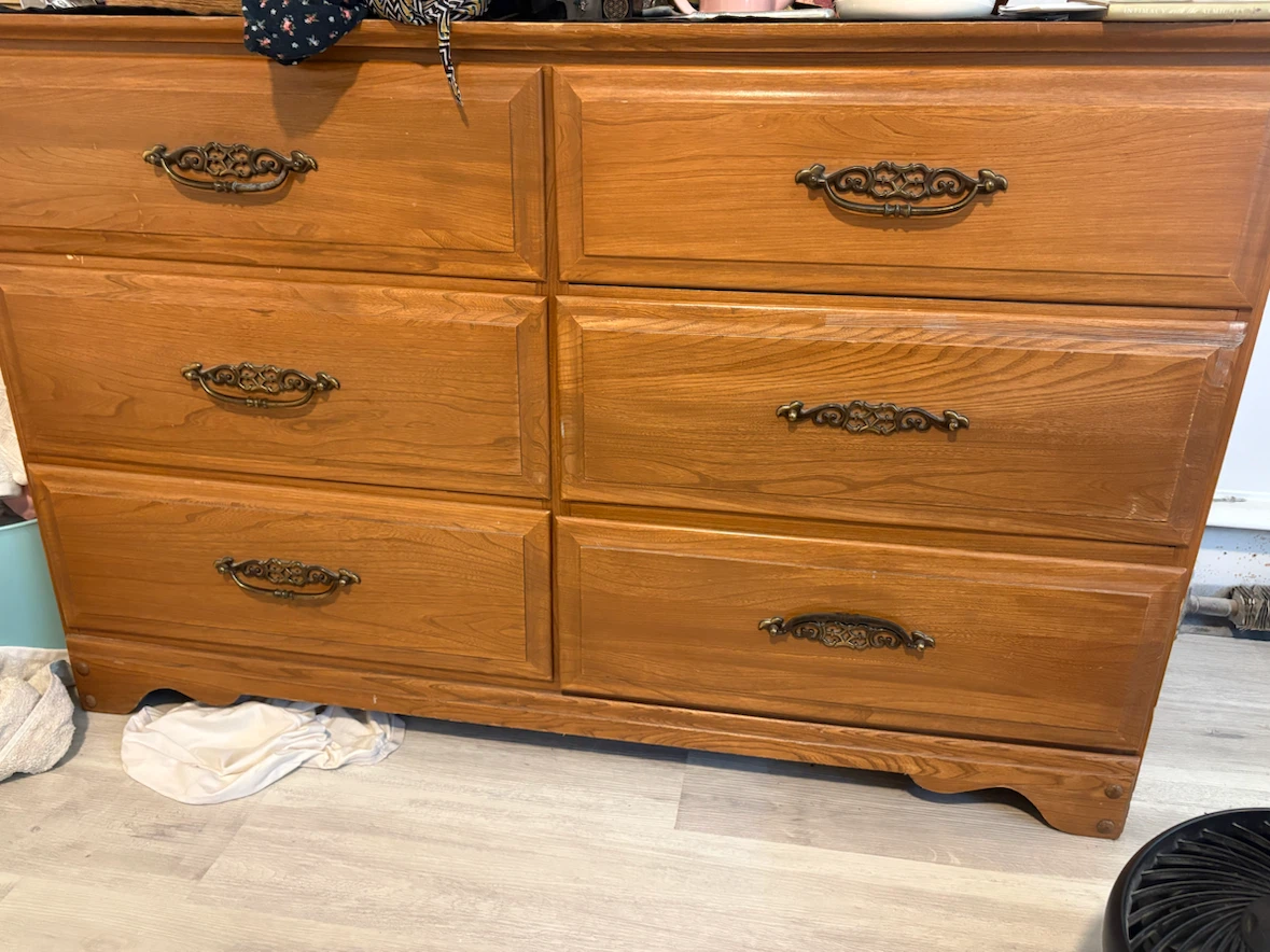 Wooden Dresser with 6 Drawers