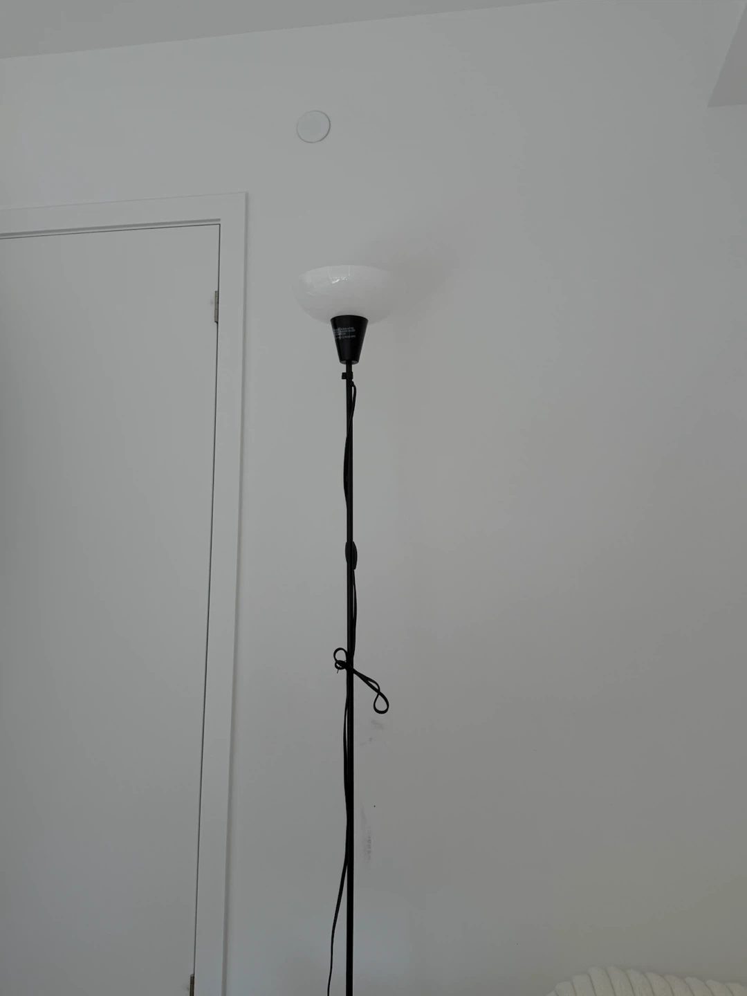 Floor lamp with warm bulb - photo 2