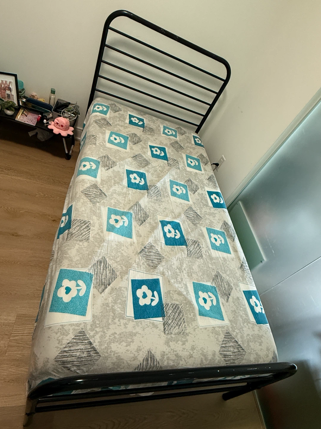 Twin Mattress with Bed Frame and bed bug protector cover - photo 5