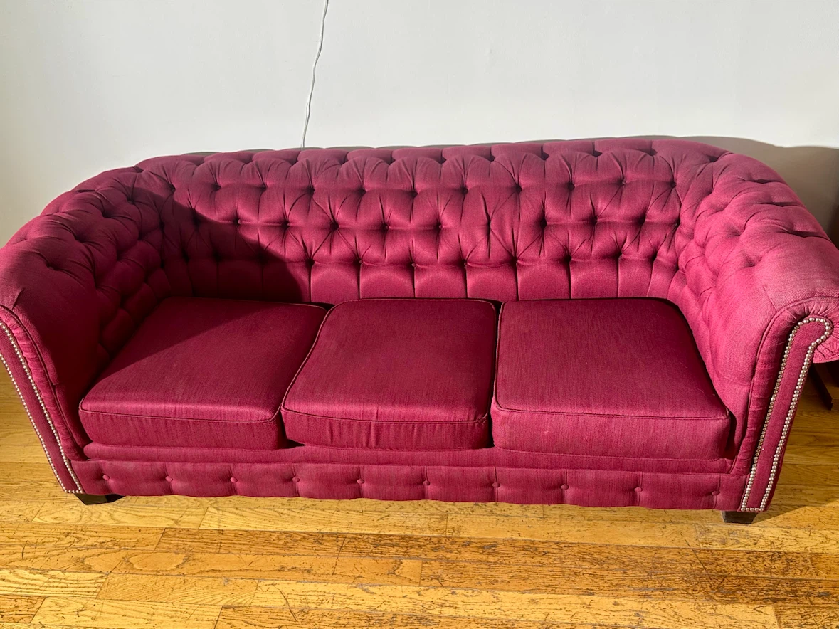 Burgundy Velvet Chesterfield Sofa - photo 4