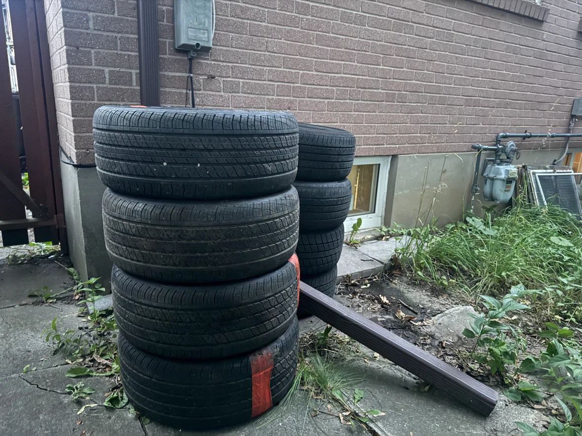 4 OEM Continental ProContact All-Season Tires 235/40R18 - photo 2