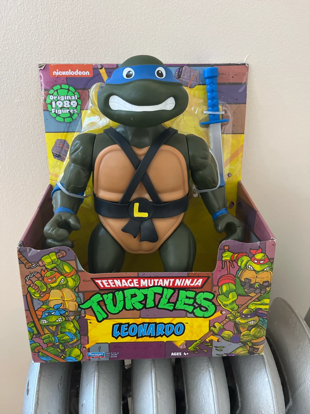 Teenage Mutant Ninja Turtles Leonardo Action Figure