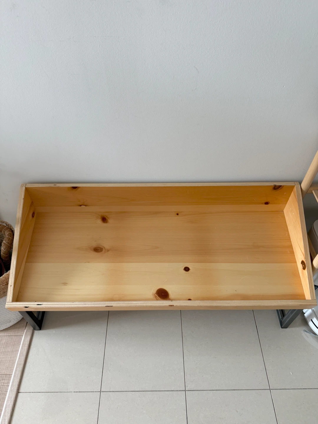 Wooden Slanted Display Shelf / Storage Rack with Metal legs - photo 2