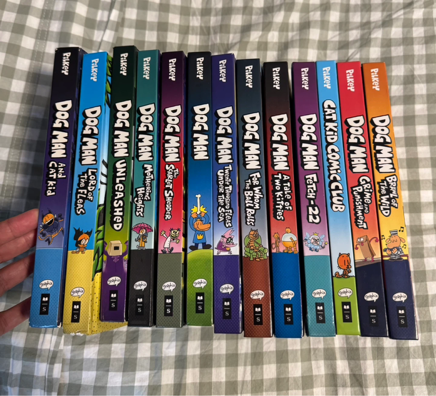 13 Dav Pilkey (Dog Man) books