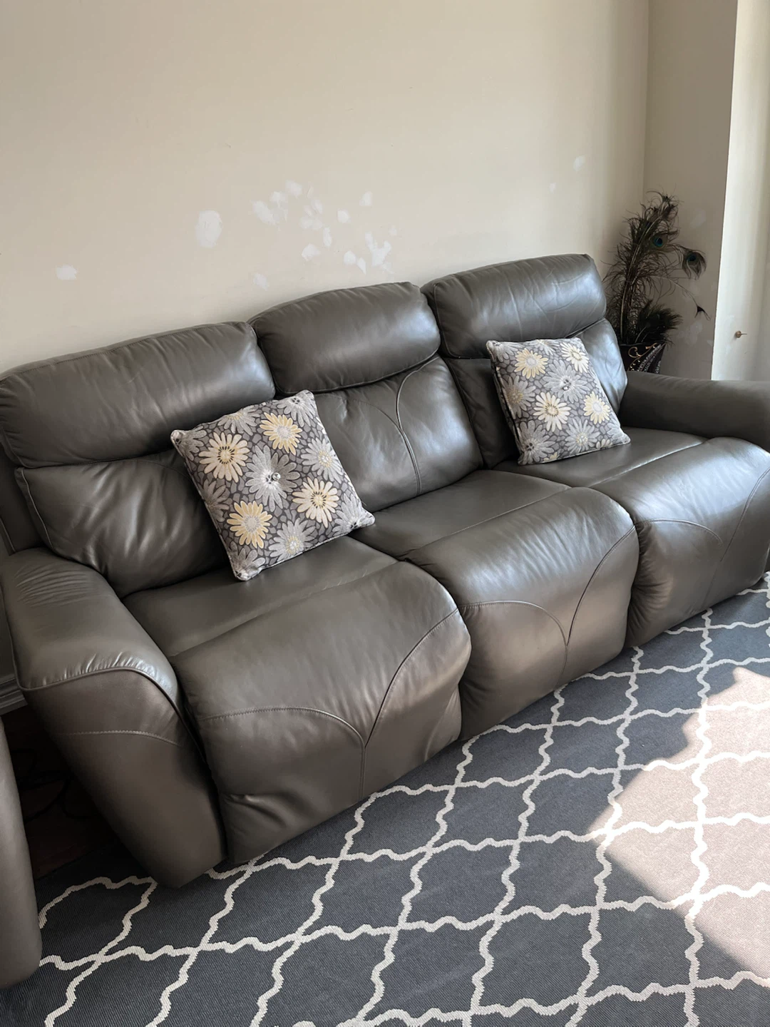 Grey Leather Recliner Sofa set - photo 2