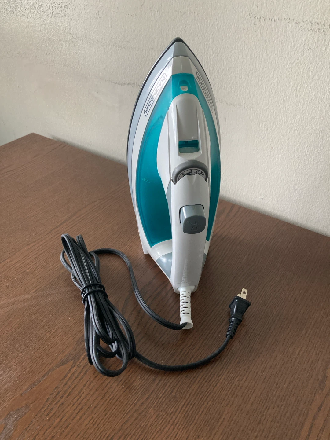 Black+Decker Iron - photo 2