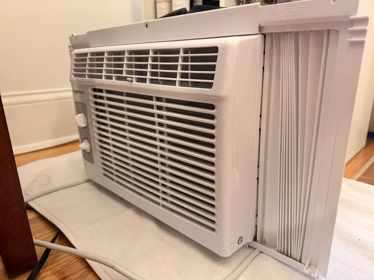 Amazon Basics 5000-BTU Window Air Conditioner - photo 2